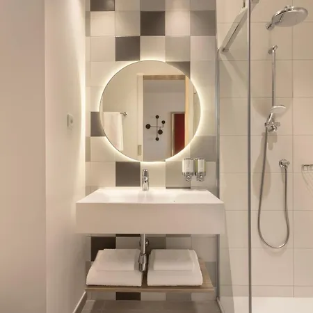 Hotel Hampton By Hilton Martiricos