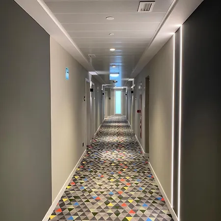Hotel Hampton By Hilton Martiricos