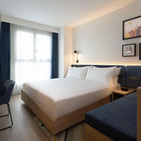 Hampton By Hilton Martiricos Málaga