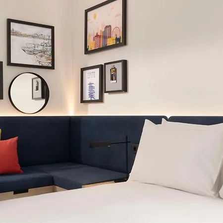 Hampton By Hilton Martiricos 3* Málaga