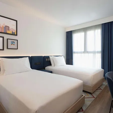 Hampton By Hilton Martiricos 3* Málaga