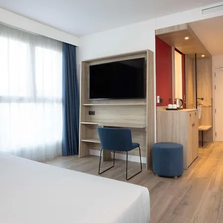Hampton By Hilton Martiricos Hotel Málaga