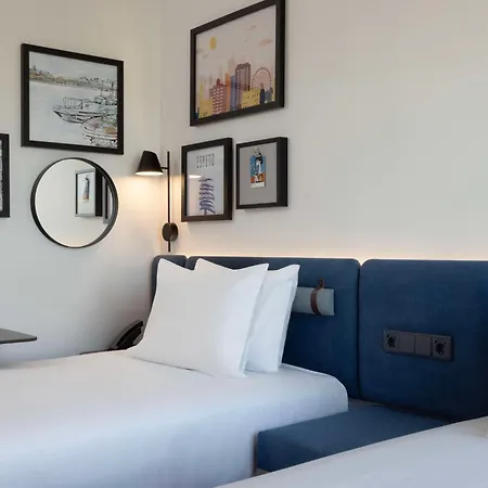 Hampton By Hilton Martiricos Hotel Málaga