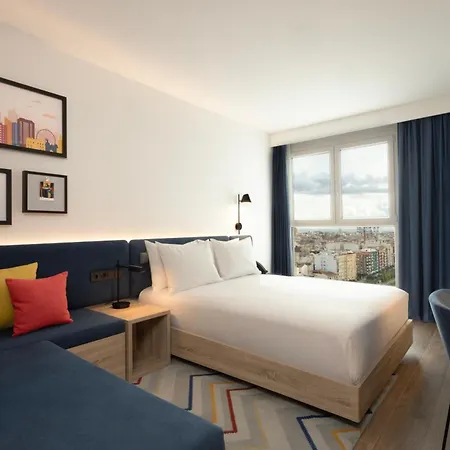Hampton By Hilton Martiricos 3* Málaga