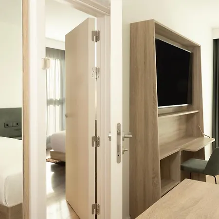 Hampton By Hilton Martiricos Hotel Málaga