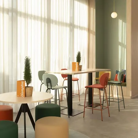 Hampton By Hilton Martiricos Hotel Málaga